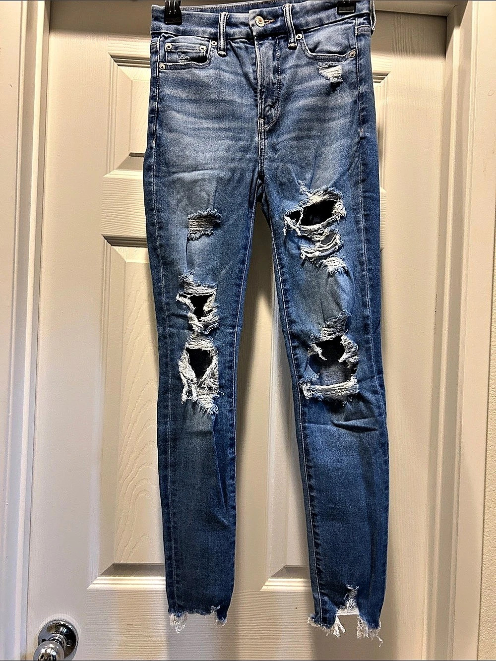 American Eagle The Lux(e) Jean Distressed Skinny Jeans in Blue
